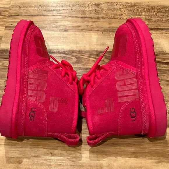 UGG size 11 Hot Pink Boots Cozy and Fashionable EUC - Picture 5 of 10